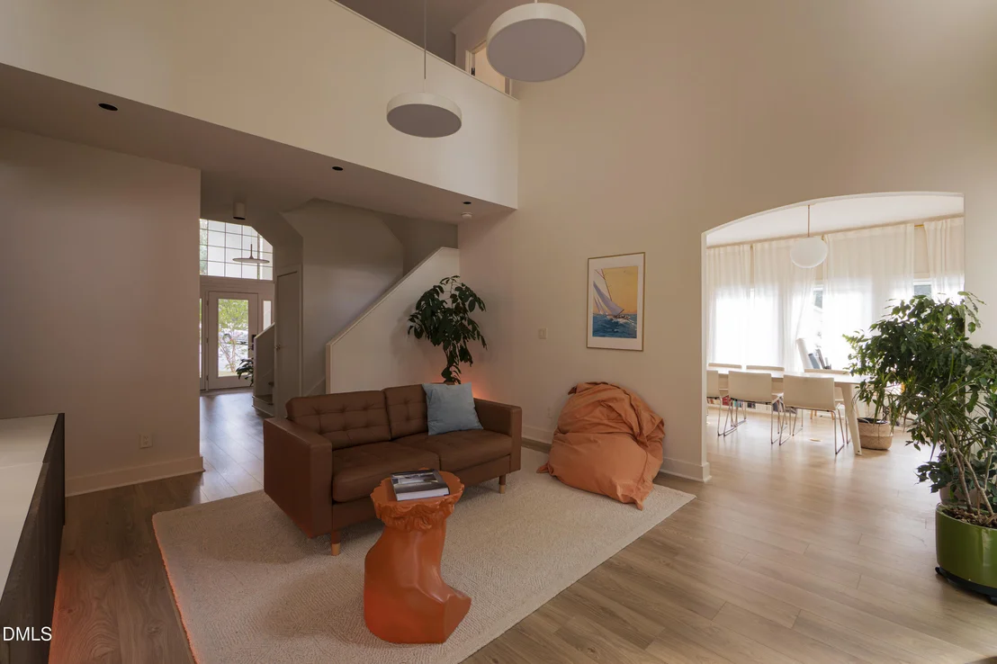 Photo of 105 Warson Court