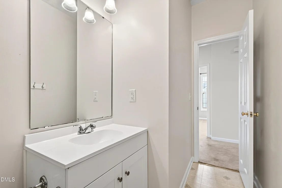 Photo of 118 N Fields Circle