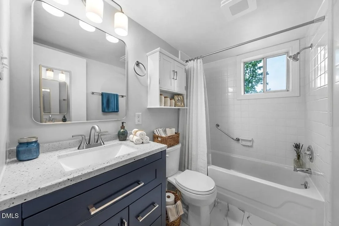 Photo of 5408 Newhall Road