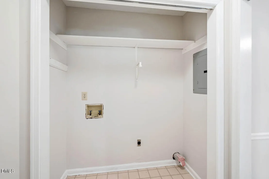 Photo of 104 Avery Le Circle