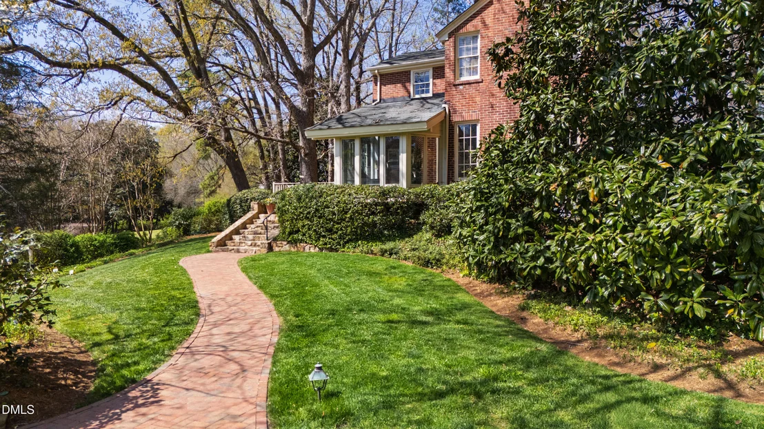 Photo of 223 Hillcrest Circle