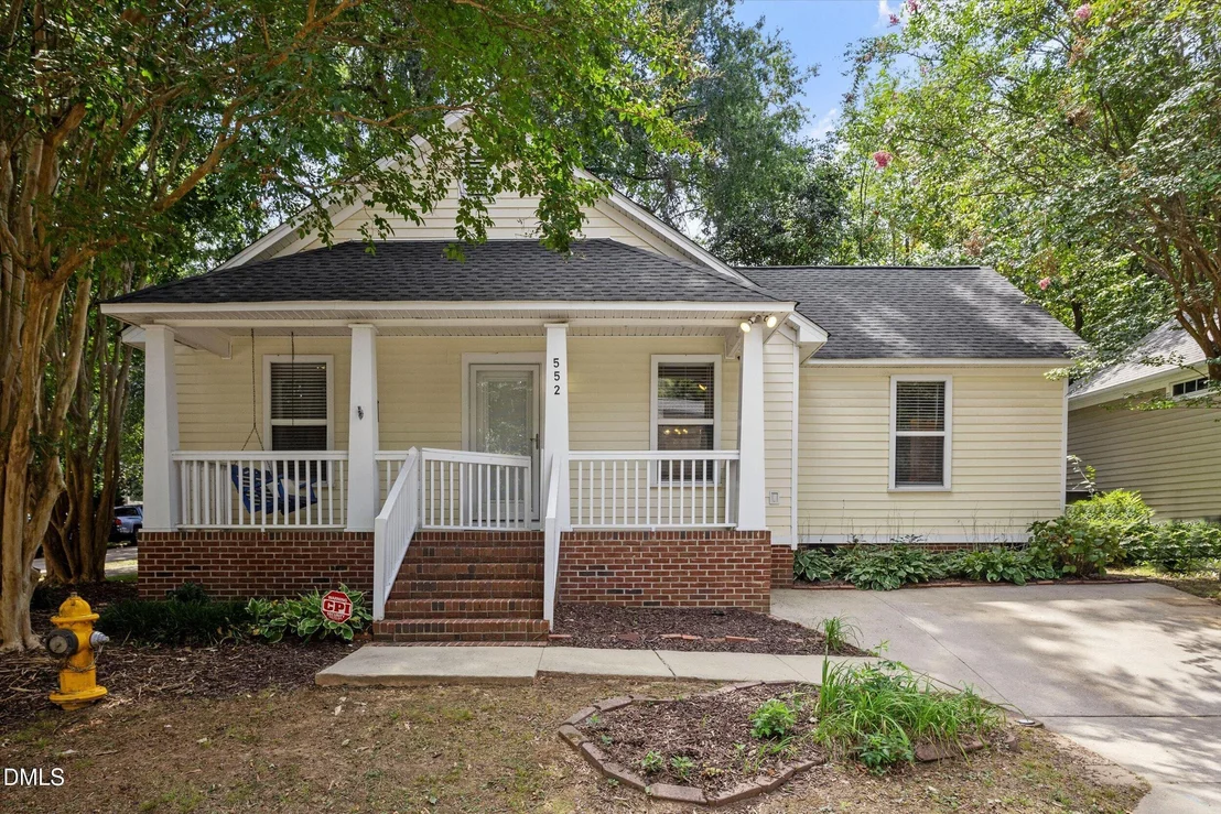 Photo of 552 Moseley Lane