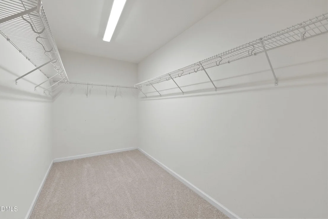Photo of 817 Edgeware Way