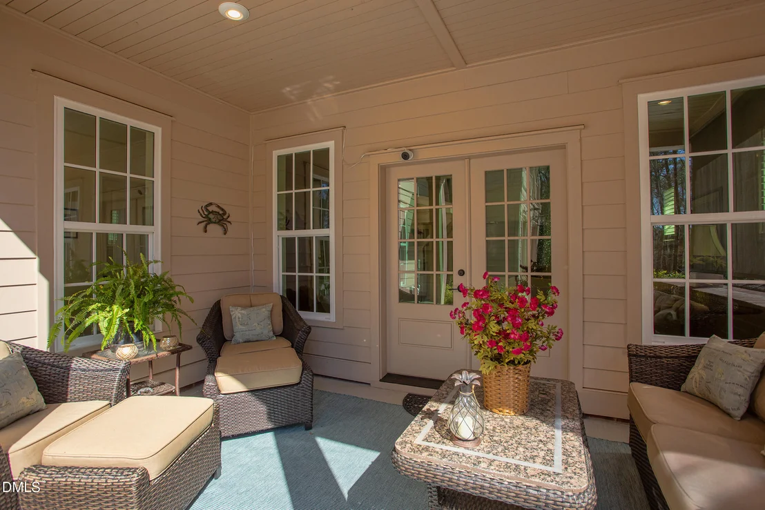 Photo of 1028 Whitehall Circle