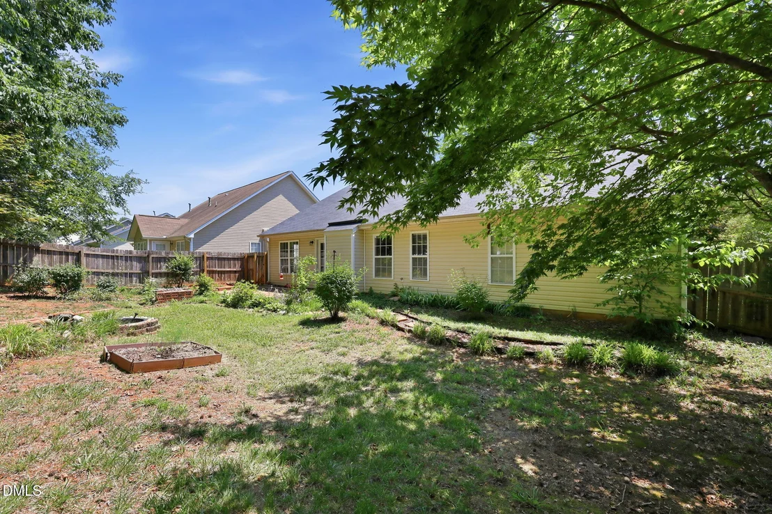Photo of 514 Walnut Crossing Drive