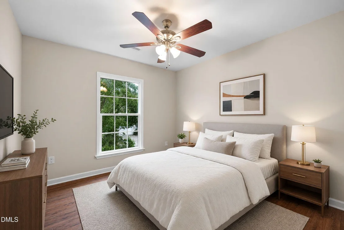 Photo of 711 Midsummer Lane