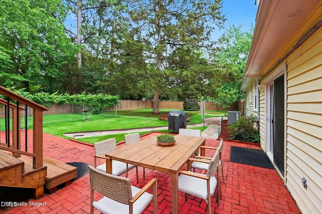 Photo of 5000 Cedarwood Drive