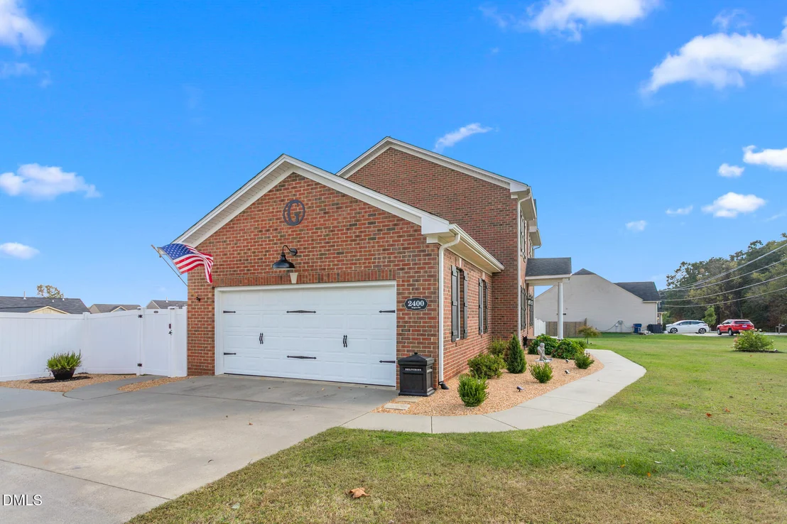 Photo of 2400 Rogers Road