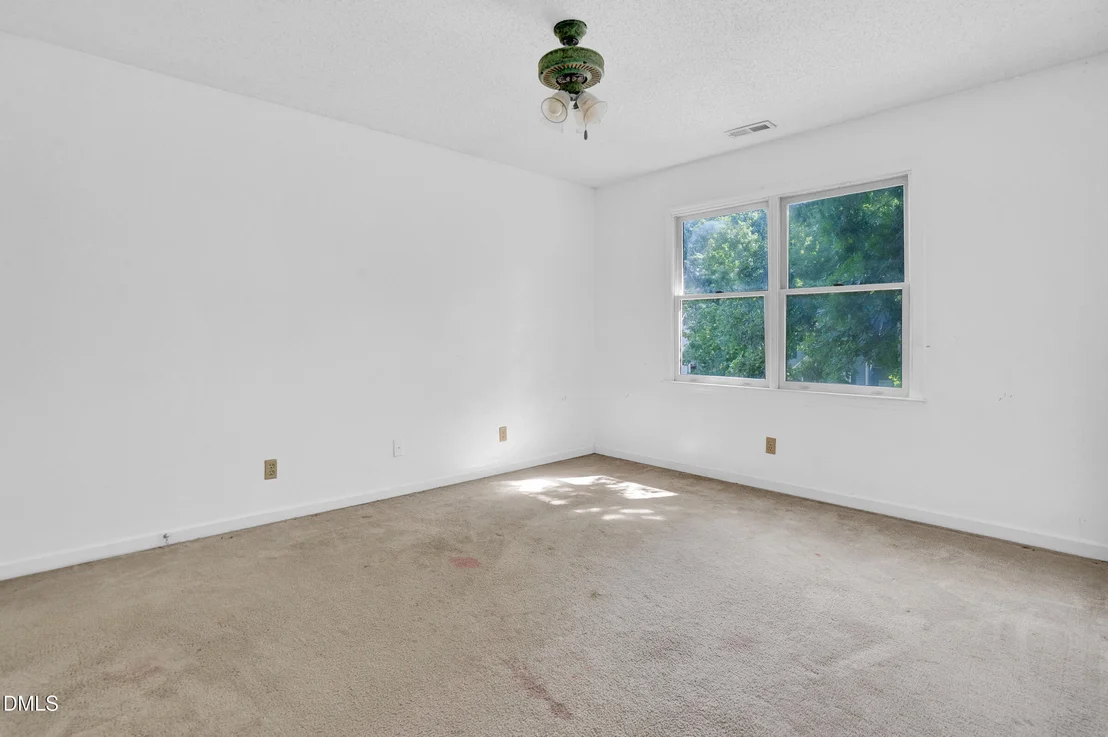Photo of 13 Warbler Lane