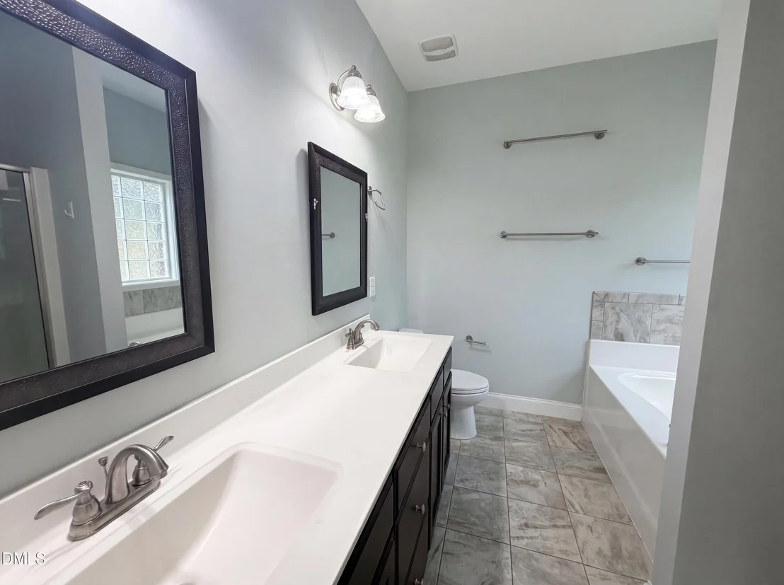 Photo of 2137 Emerald Lane