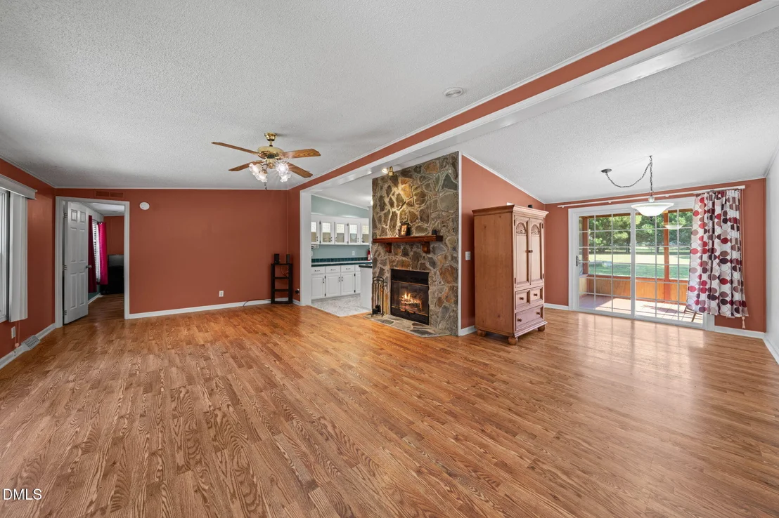 Photo of 913 Silas Moore Road