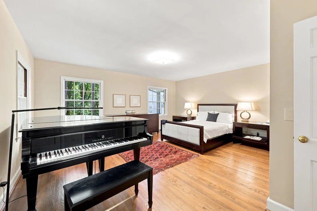 Photo of 3605 Rugby Road