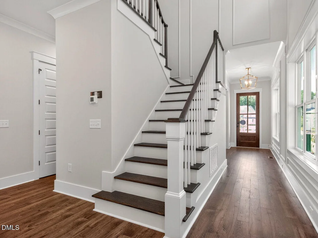 Photo of 1528 Level Stream Road