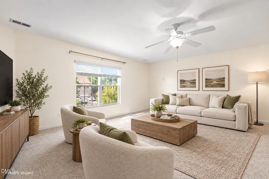 Photo of 817 Edgeware Way