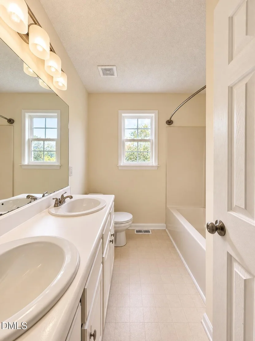 Photo of 1025 Feldmen Drive