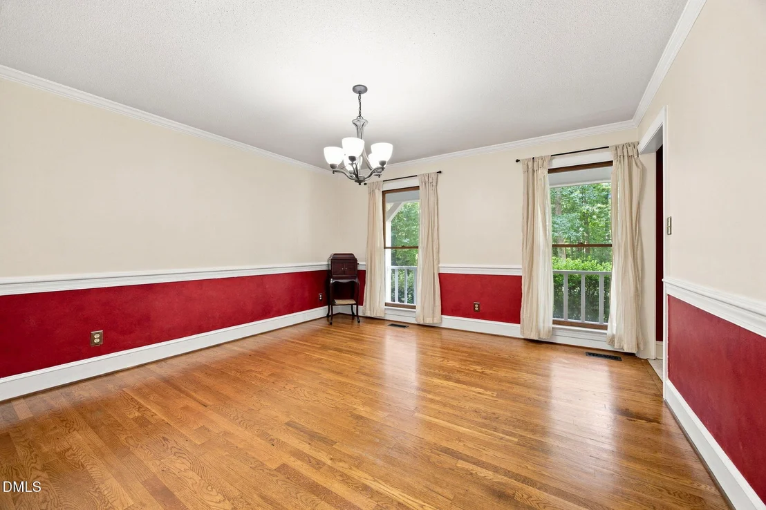 Photo of 4913 Springwood Drive