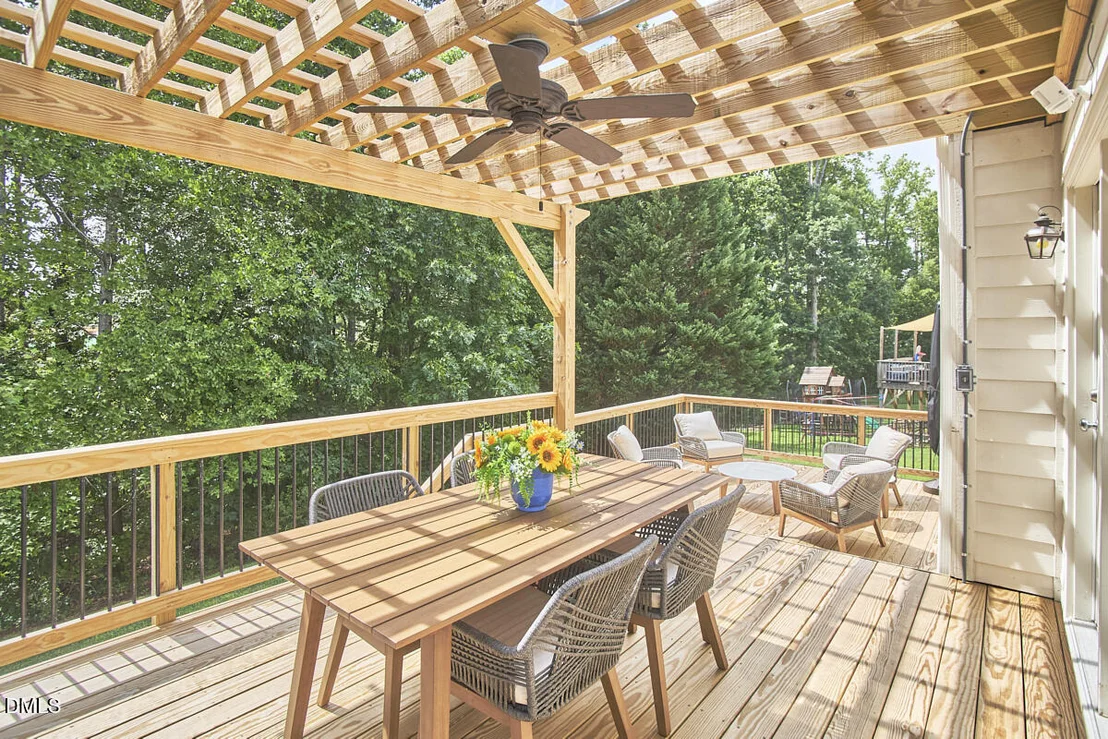 Photo of 2106 Hemlock Hill Drive