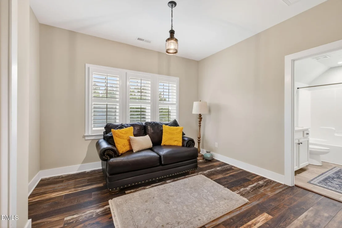 Photo of 534 Herring Road