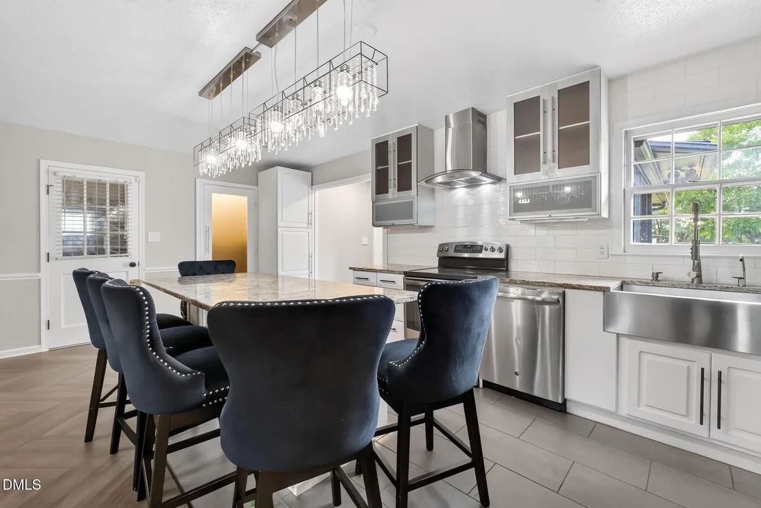 Photo of 209 Chic Ennis Road