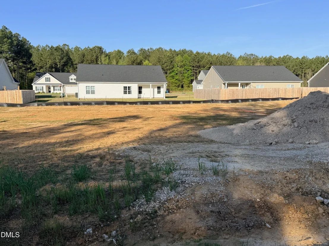 Photo of 48 Loganberry Avenue