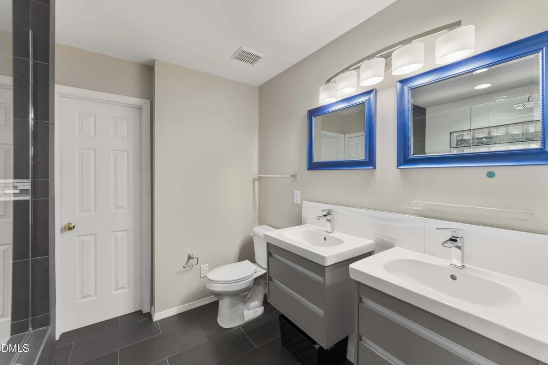 Photo of 3045 Buttonwood Lane