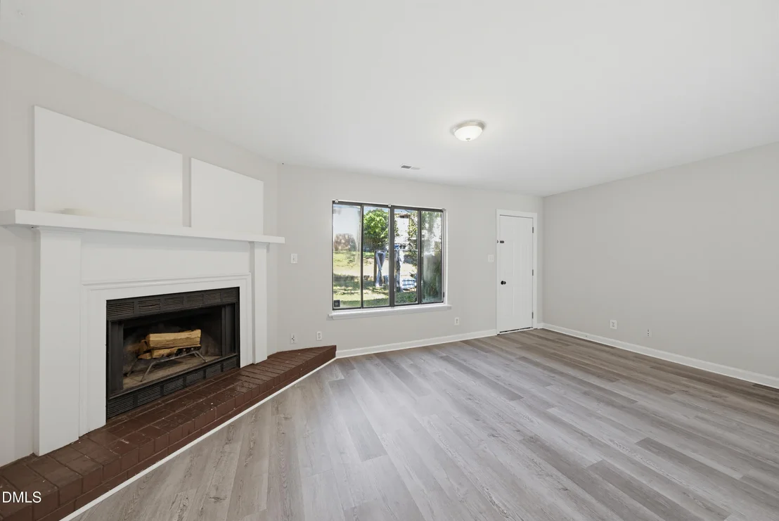 Photo of Unit B at 2402 Stadium Drive