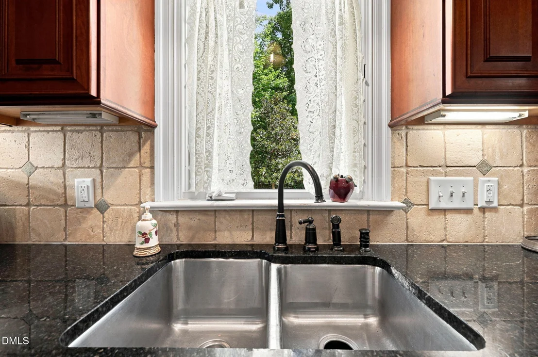 Photo of 6102 Treyburn Point Drive