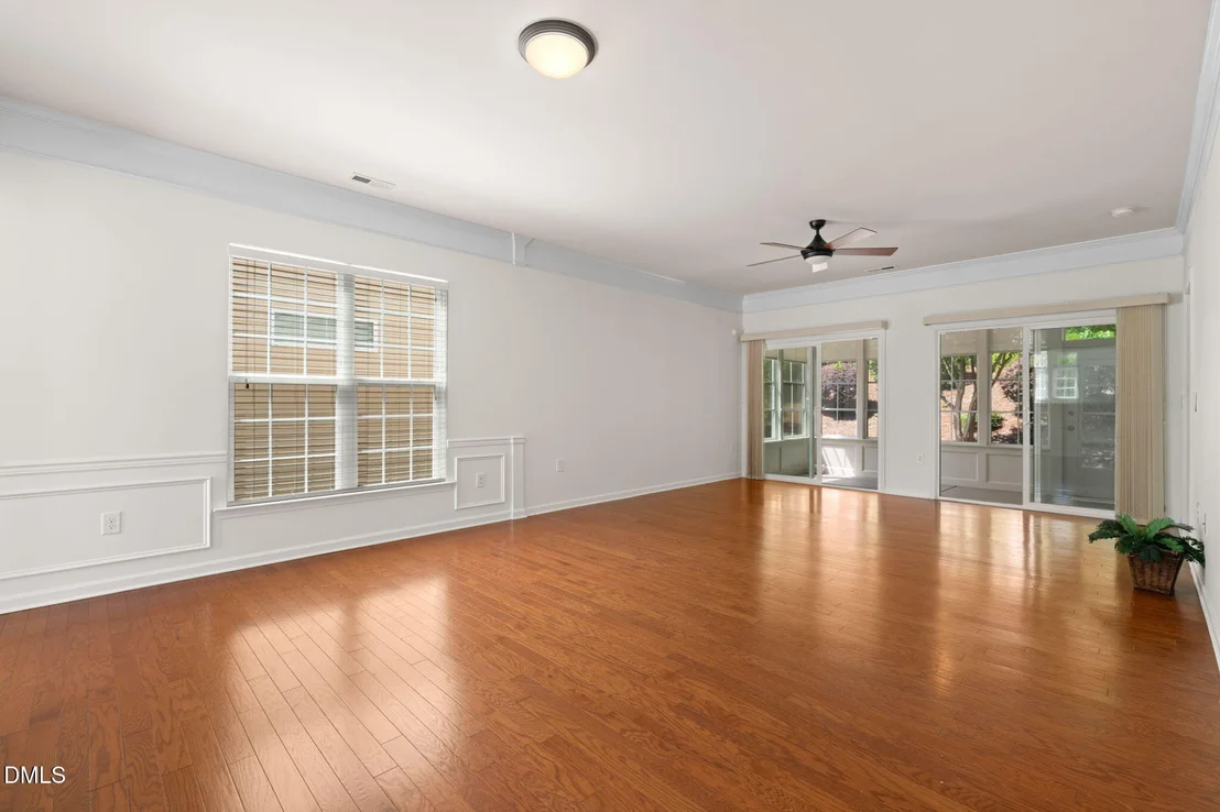 Photo of 725 Bradhurst Place