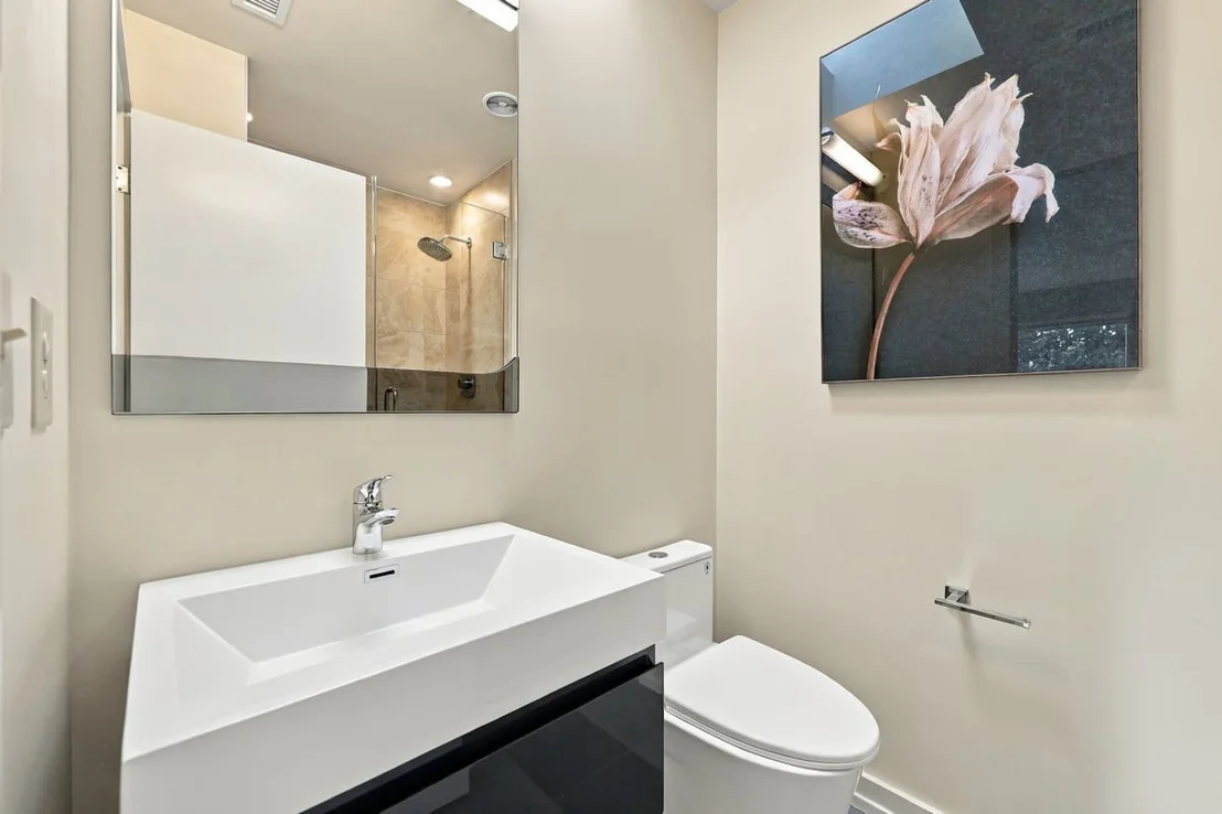 Photo of 3007 Surrey Road