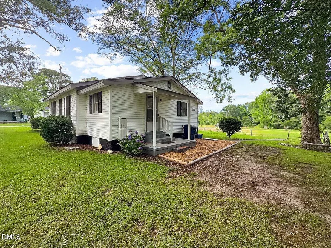 Photo of 612 N 4th Street