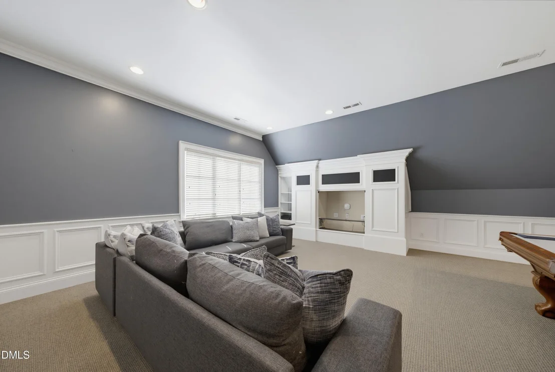 Photo of 6592 Wakefalls Drive