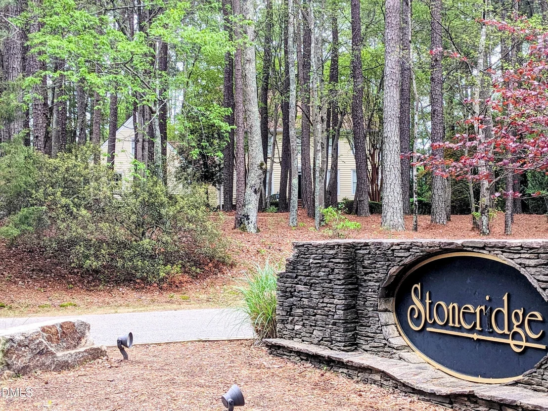 Photo of 4901 Stoneridge Drive