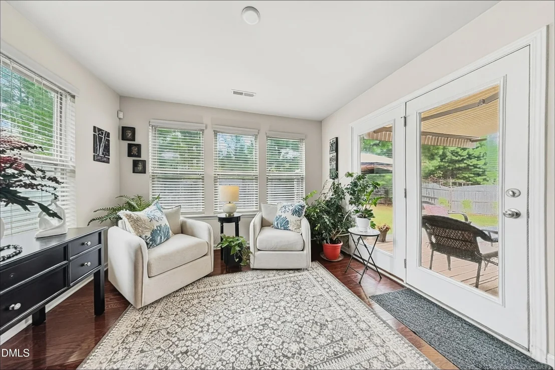 Photo of 828 Poplar Street