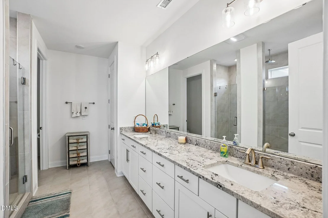 Photo of 1022 Hillside Falls Drive