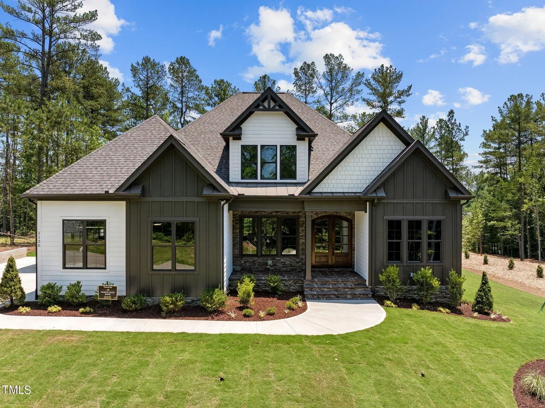 Photo of 1120 Springdale Drive