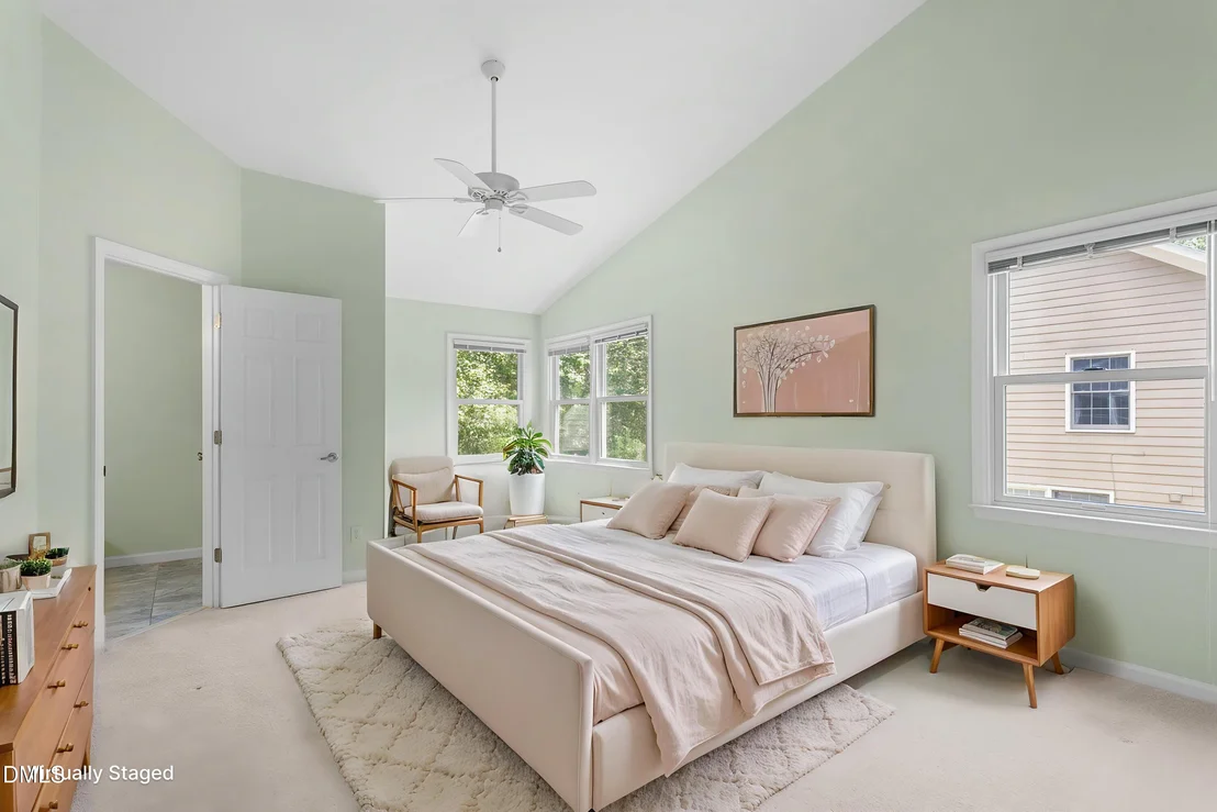 Photo of 207 Windhover Drive