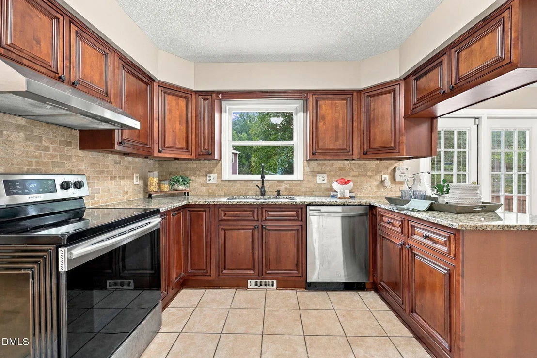 Photo of 603 Pinewood Drive