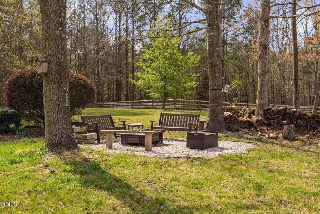 Photo of 8908 Weaver Crossing Road