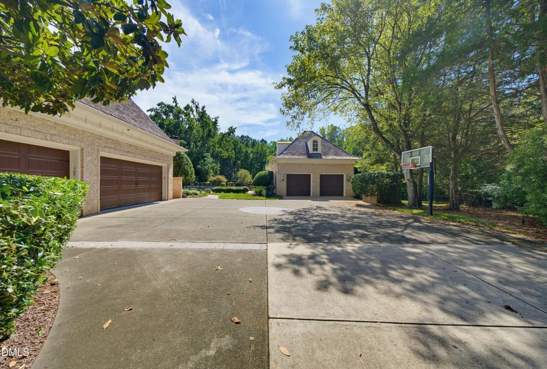 Photo of 6592 Wakefalls Drive