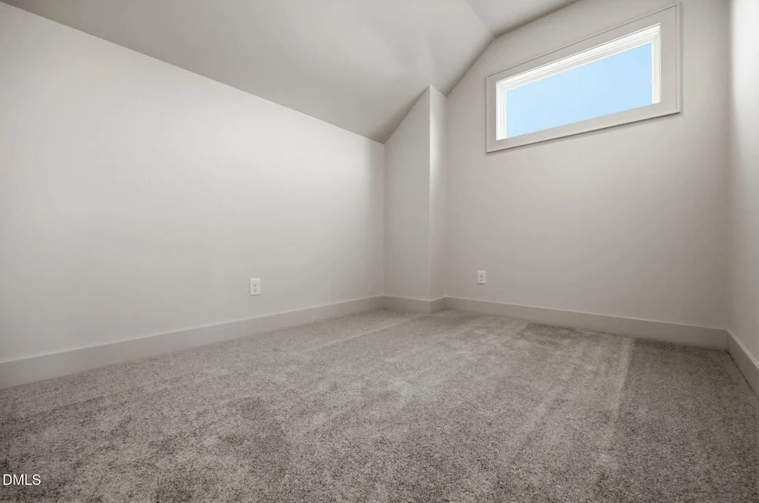 Photo of 35 Chestnut Oak Drive