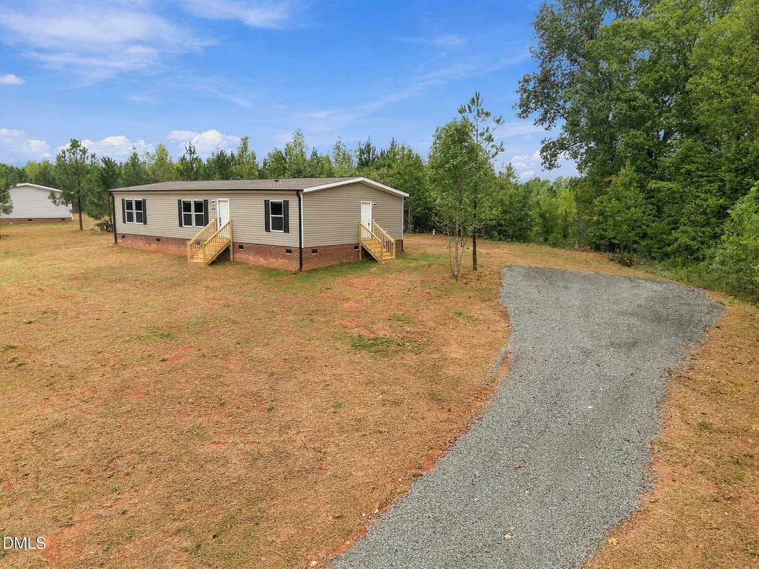 Photo of 8025 Cornwall Road