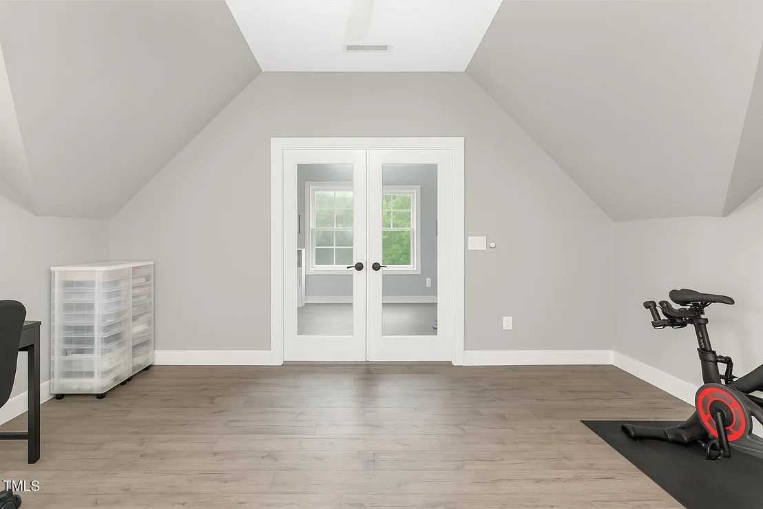 Photo of 183 Post Oak Road