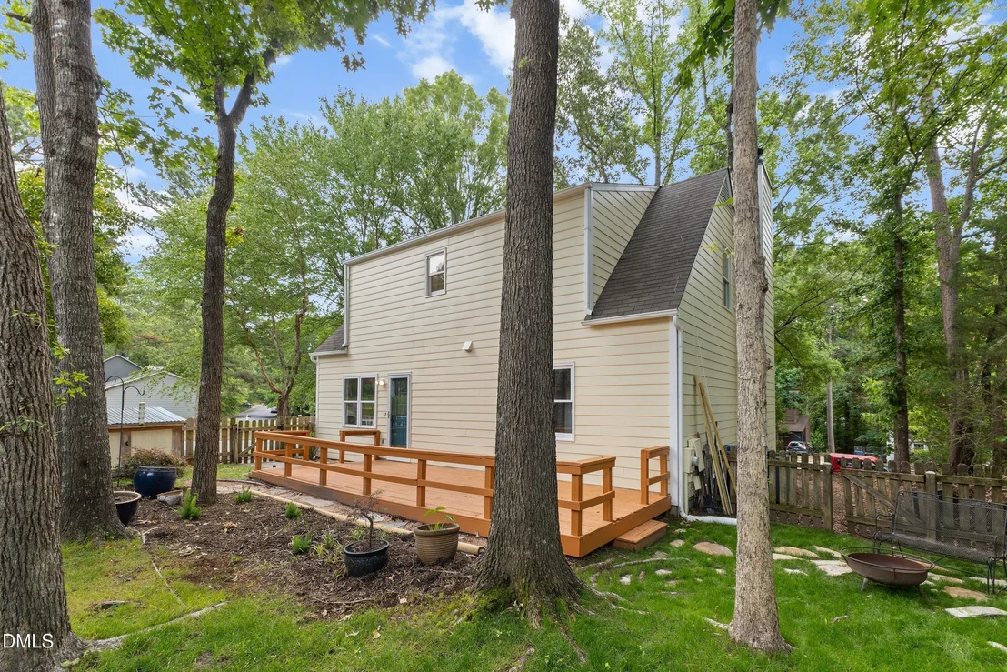 Photo of 1412 Valley Run