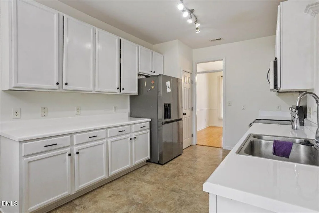Photo of 8233 Marshall Brae Drive