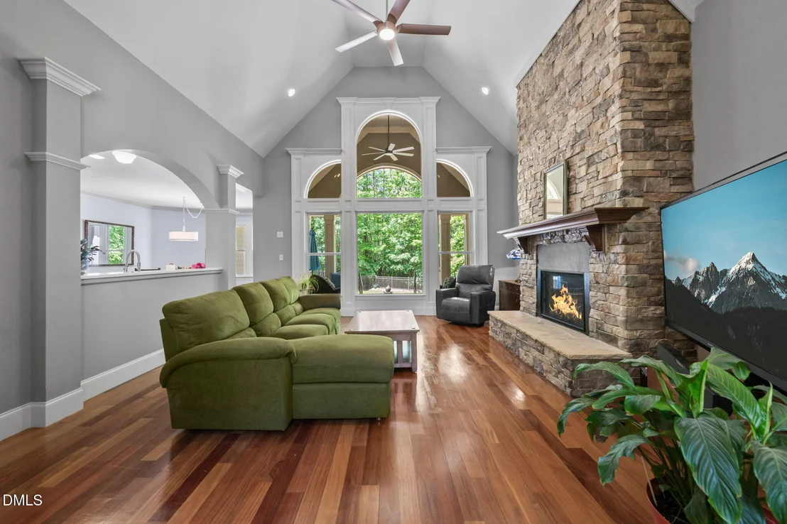 Photo of 2031 Silverleaf Drive