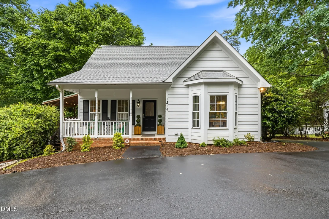 Photo of 1214 Halcyon Place