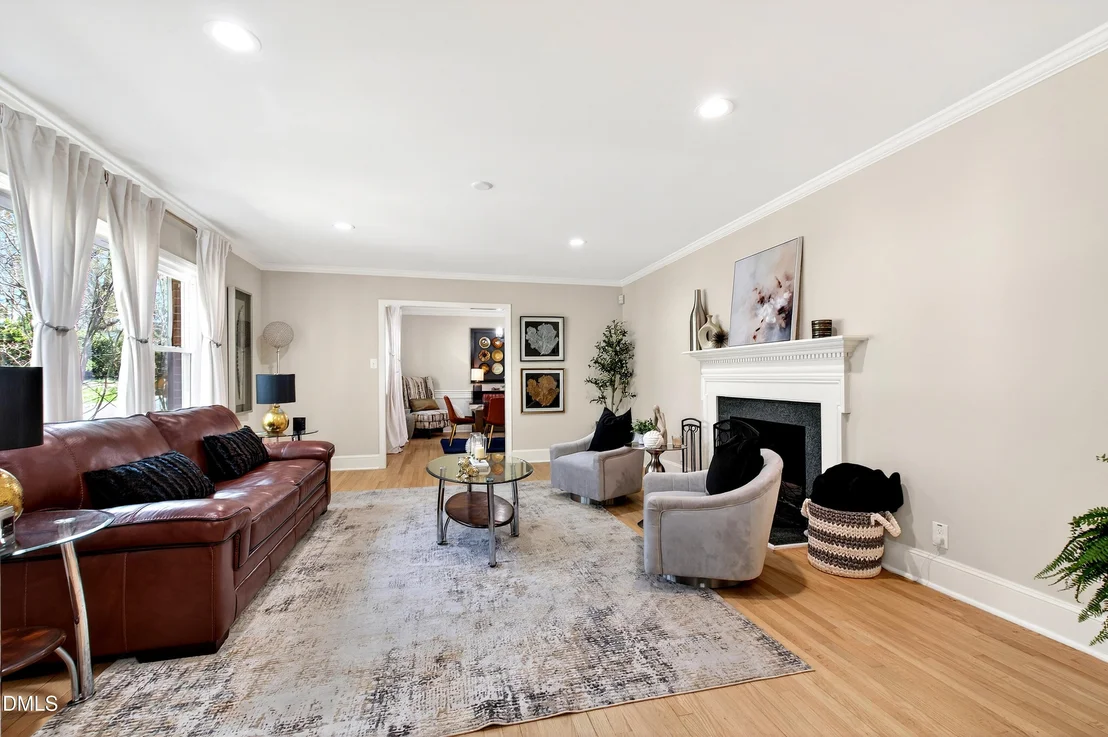 Photo of 800 Camden Avenue