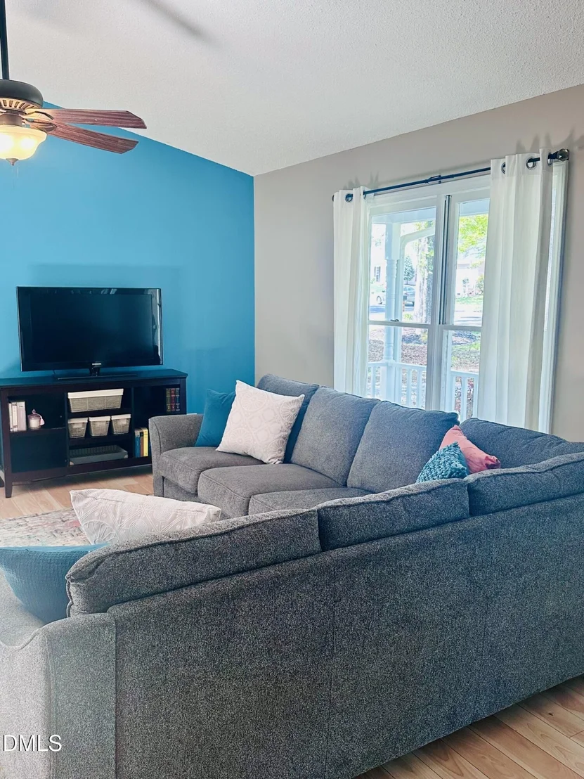 Photo of 811 Sanderson Drive