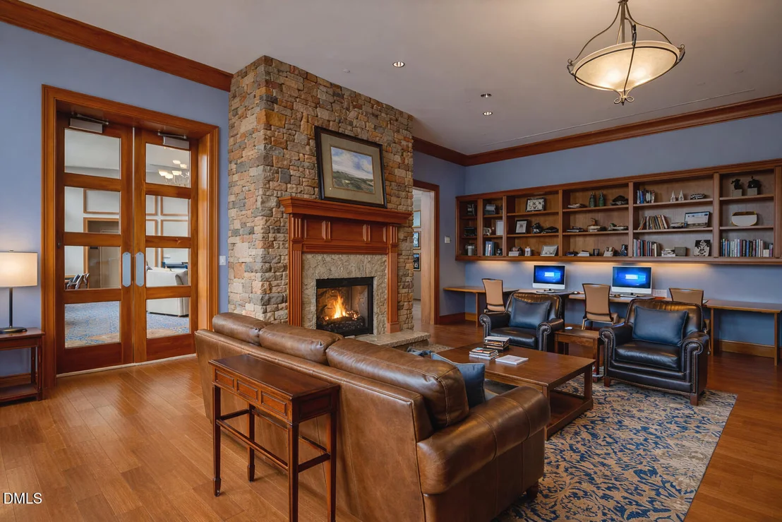 Photo of 725 Bradhurst Place
