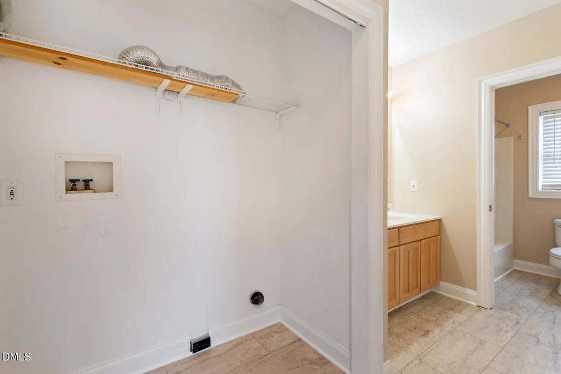 Photo of 4872 Thom Road